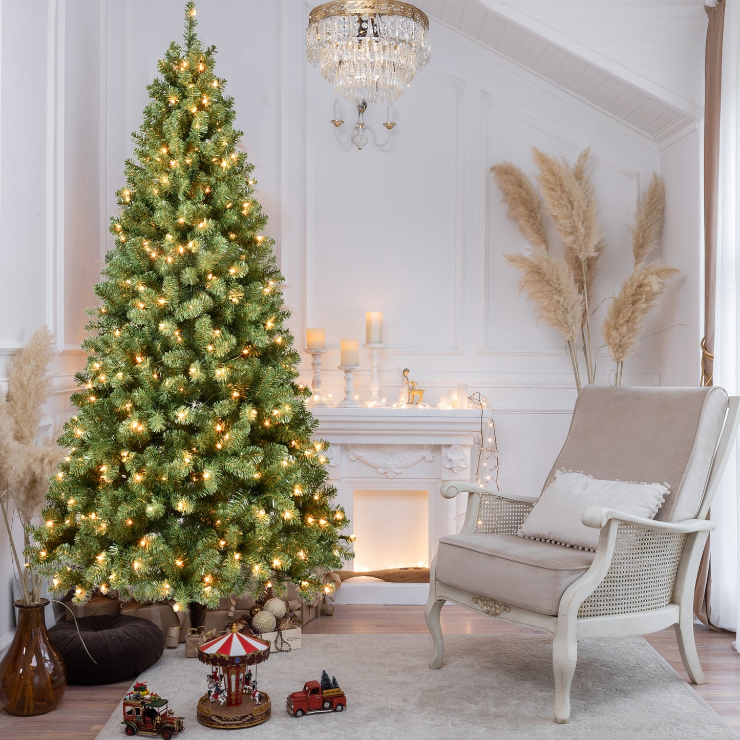 Round Head Automatic Steel Wire and Polyvinyl Chloride Pine Needle Pre-lit Christmas Tree with Tungsten Filament Light